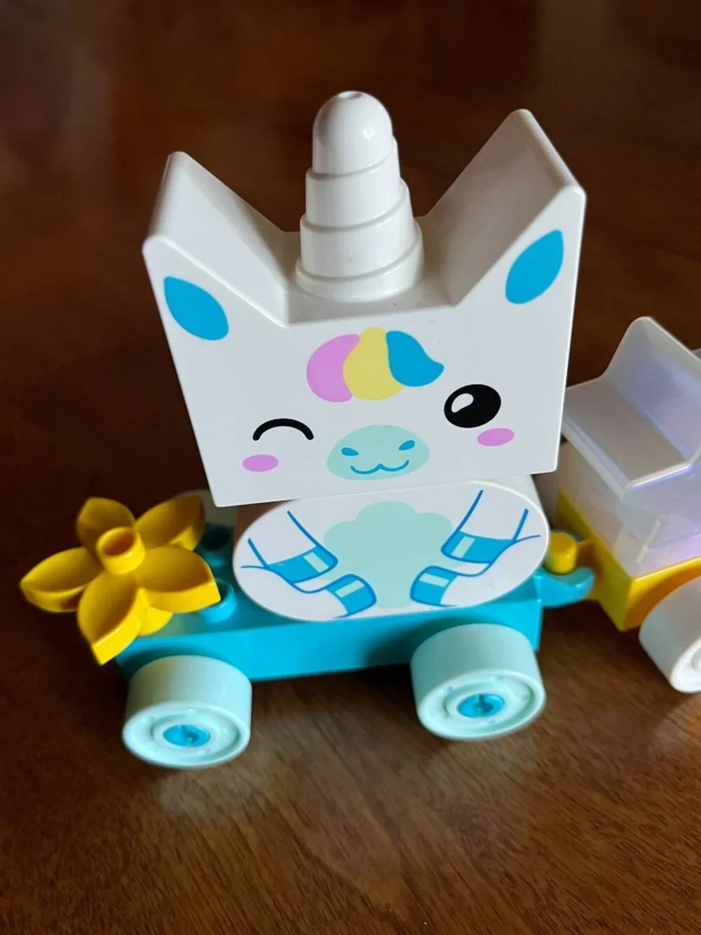 Duplo unicorn rainbow train - Picture 2 of 7